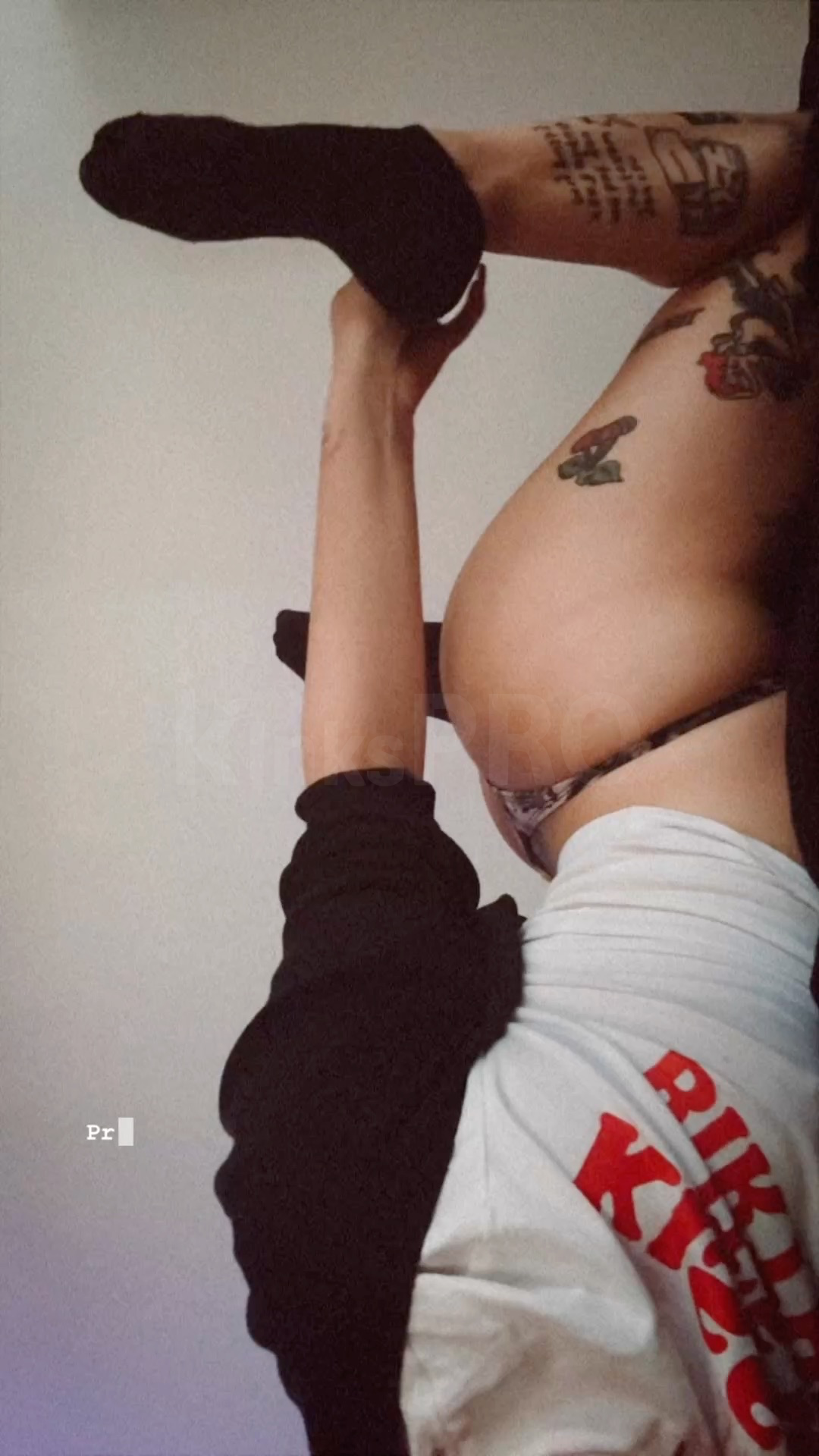 Capa vídeo de Isis Vixen